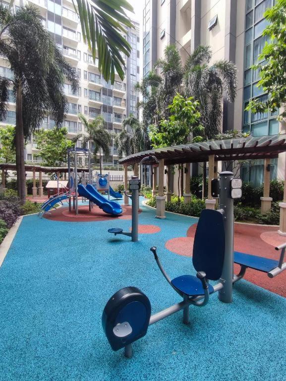 Two Palmtree Villas Newport Boulevard Near Naia 3 Pasay City Манила Екстериор снимка