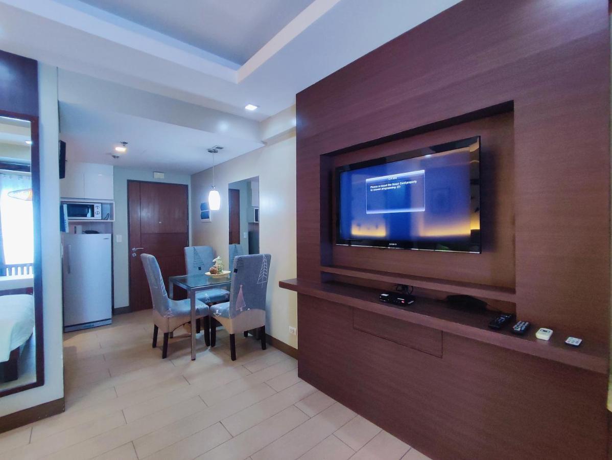 Two Palmtree Villas Newport Boulevard Near Naia 3 Pasay City Манила Екстериор снимка