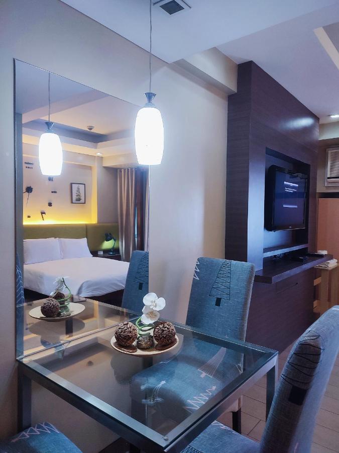 Two Palmtree Villas Newport Boulevard Near Naia 3 Pasay City Манила Екстериор снимка
